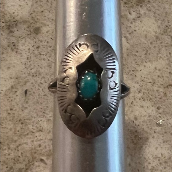 Vintage Native American Shadowbox Ring - Picture 3 of 6